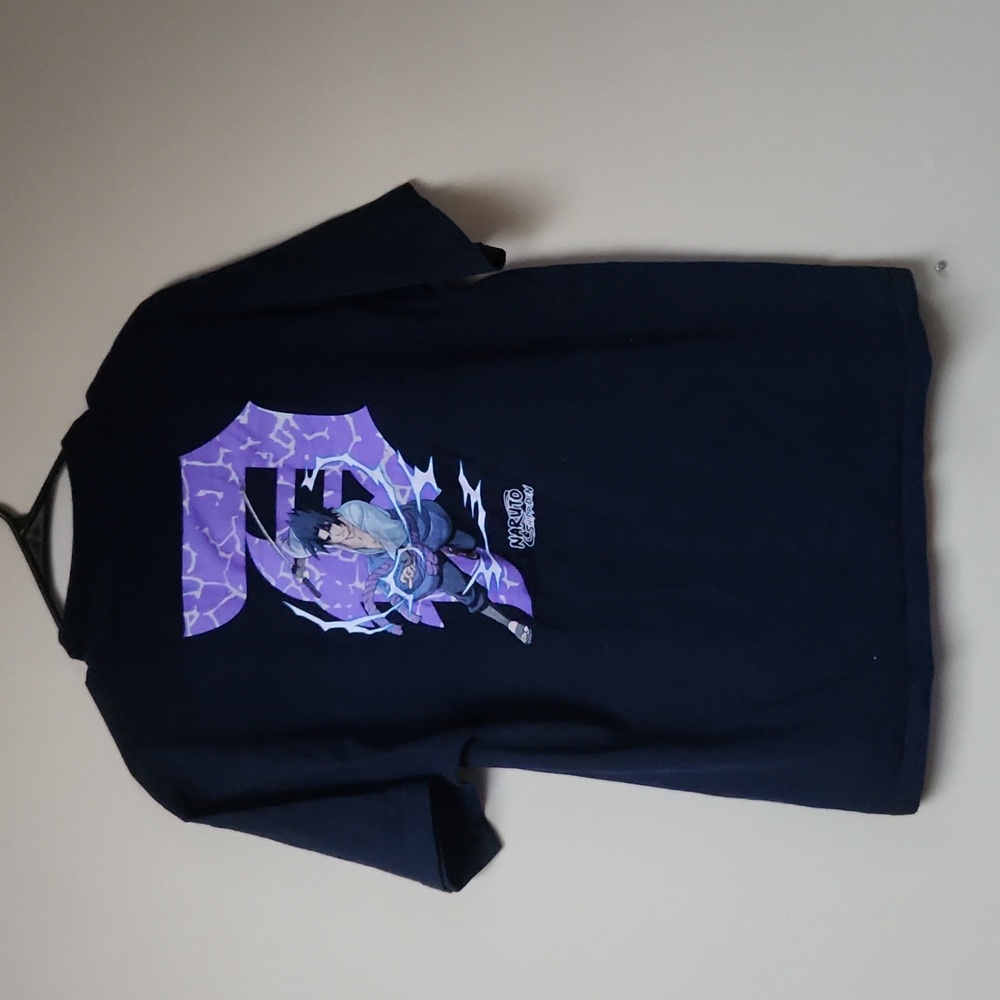 Naruto‎ tshirt medium
